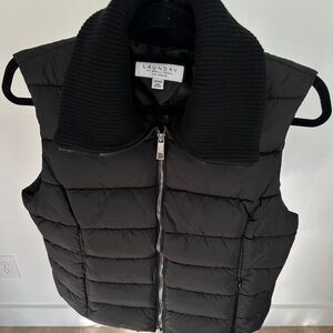NWOT Laundry by Shelli Segal Charcoal Puffer Vest